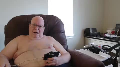 Snapshot of bigcraig123 chatting on October 12, 6:10 pm Craig online show from October 12, 6:10 pm