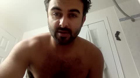 Snapshot of bigcumcanada chatting on December 18, 10:13 pm bg online show from December 18, 10:13 pm