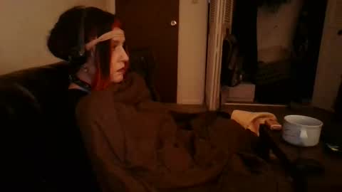 Madelyn online show from October 24, 11:55 am