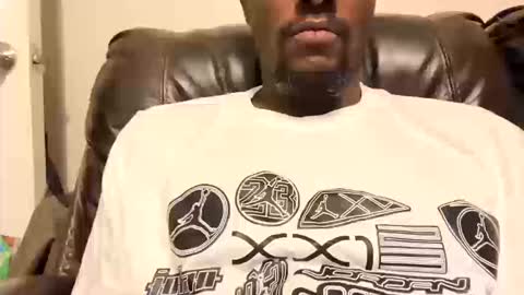 Snapshot of bigfatdickj199 chatting on October 10, 8:31 am bigfatdickj199 online show from October 10, 8:31 am