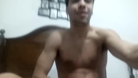 biggerandstronger1 online show from January 10, 4:07 am