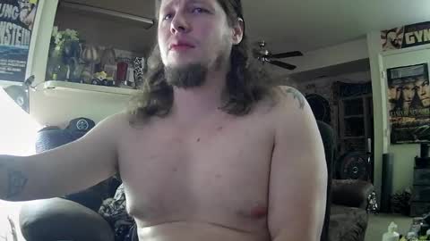 biggerisbetter21 online show from February 12, 7:44 am