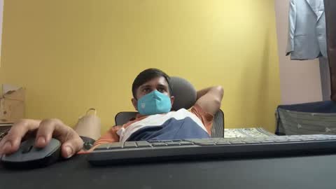 bighandsomesatisfy online show from April 6, 3:35 pm