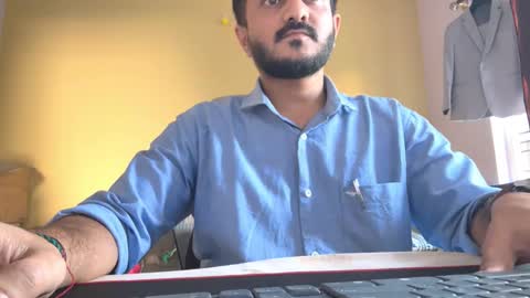 bighandsomesatisfy online show from April 15, 11:02 am