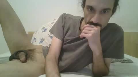 Snapshot of bigjames_chicago chatting on October 19, 7:40 pm daddy online show from October 19, 7:40 pm