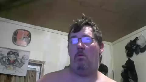 Snapshot of bigjohn41000 chatting on October 10, 9:15 am bigjohn41000 online show from October 10, 9:15 am