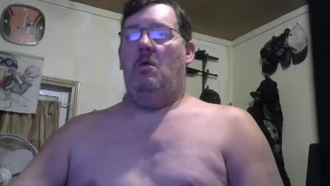 Snapshot of bigjohn41000 chatting on September 17, 9:46 am bigjohn41000 online show from September 17, 9:46 am