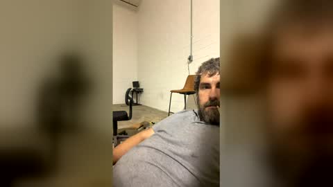 bigjohnson6923 online show from May 7, 2:57 pm
