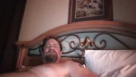 Snapshot of bigload1972 chatting on December 27, 5:31 am bigload1972 online show from December 27, 5:31 am