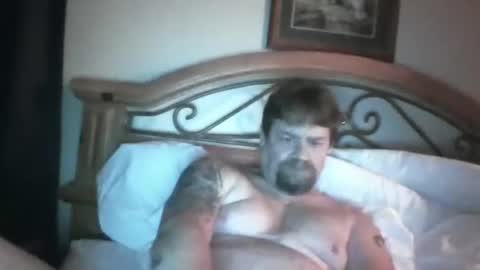 Snapshot of bigload1972 chatting on January 18, 12:36 pm bigload1972 online show from January 18, 12:36 pm