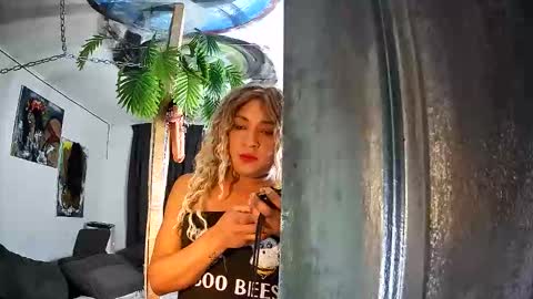 Shemale Anna online show from March 15, 7:28 pm