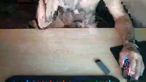 Snapshot of bigomale63 chatting on October 25, 4:07 pm Anton online show from October 25, 4:07 pm