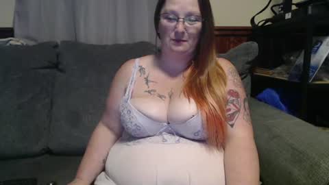 Snapshot of bigtitsgirl9991 chatting on September 21, 5:11 am Kim online show from September 21, 5:11 am