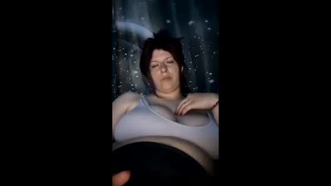 bigtitslala online show from April 12, 8:02 pm