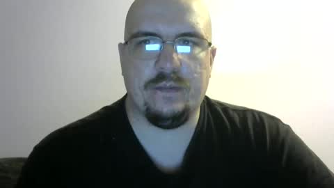 Snapshot of bigxcountry_39 chatting on October 19, 5:12 am bigxcountry_39 online show from October 19, 5:12 am
