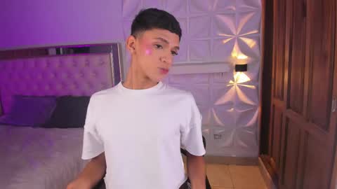 Sam online show from February 22, 8:00 pm