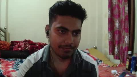 birbikrom104 online show from April 8, 8:28 am