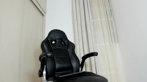 Biscuit oliva online show from March 18, 1:22 am