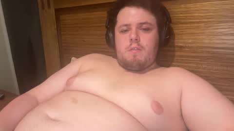 Snapshot of bisexualchubbyboy chatting on February 12, 10:35 am james online show from February 12, 10:35 am