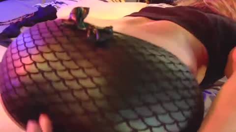 Sara Tonena online show from December 1, 4:32 pm