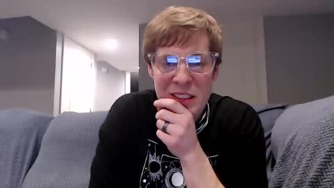 BittyBoi online show from March 7, 6:02 am