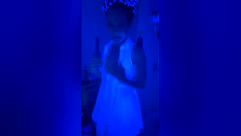 bizkit420 online show from April 21, 7:26 am