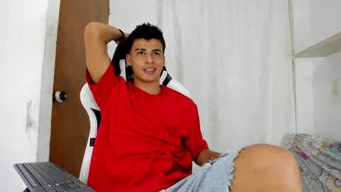 Snapshot of bjonr_haward chatting on January 26, 5:13 am Haward online show from January 26, 5:13 am