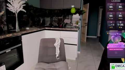 Mia and Rick online show from April 11, 7:45 am