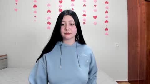 Snapshot of black_berry_bla_ck chatting on February 27, 2:00 pm black_berry_bla_ck online show from February 27, 2:00 pm