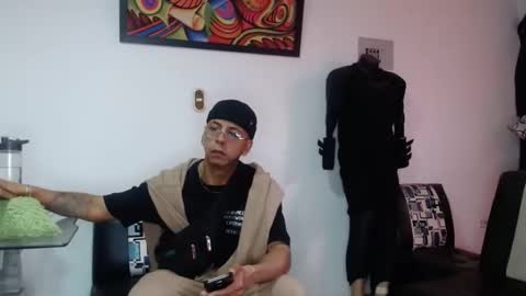 black_hot26 online show from October 19, 1:49 pm