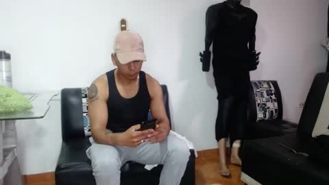 black_hot26 online show from October 9, 2:44 pm