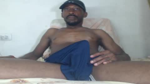 Snapshot of black_latin2728 chatting on February 18, 6:26 am alexander online show from February 18, 6:26 am