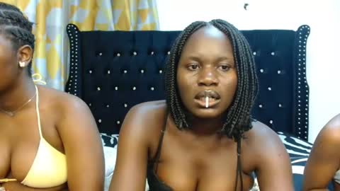 Snapshot of black_mbeauty chatting on October 10, 10:03 pm Beauty online show from October 10, 10:03 pm