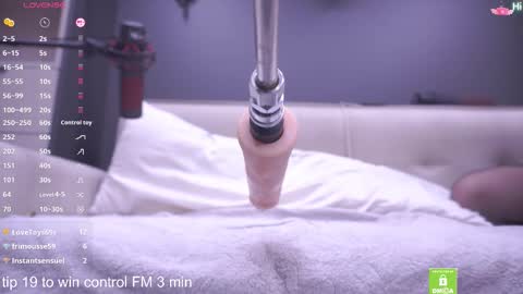 black_n_wh1te online show from March 14, 9:41 pm