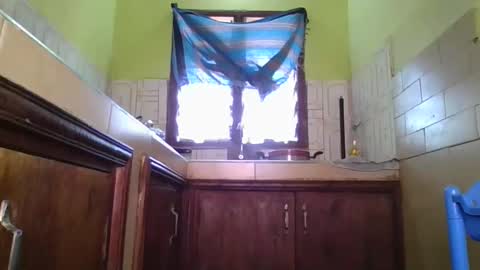 black queen online show from November 21, 9:18 am