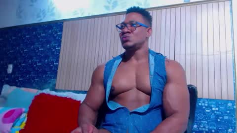 duglas online show from February 18, 5:13 pm