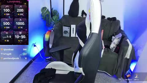 Sophie online show from February 19, 11:14 pm