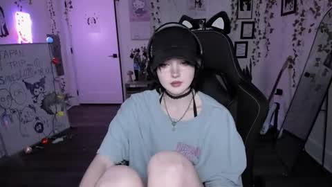 Ella online show from February 14, 7:55 am