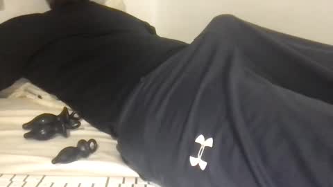 blackdiscreet online show from December 3, 1:14 am