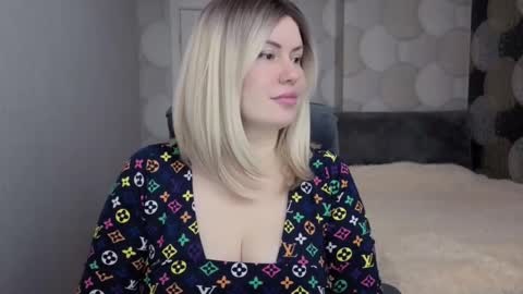 blackeyes11 online show from November 23, 6:11 am