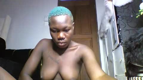 blackmarvel02 online show from April 9, 8:31 am