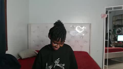 Snapshot of blackmelaninqueen chatting on October 4, 2:09 am Cleo online show from October 4, 2:09 am