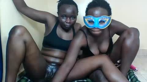 Snapshot of blacks_nastay chatting on October 10, 10:58 pm blacks_nastay online show from October 10, 10:58 pm