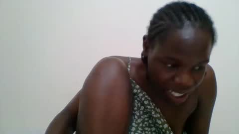 Snapshot of blacksexygal chatting on September 22, 5:22 am SARAH online show from September 22, 5:22 am