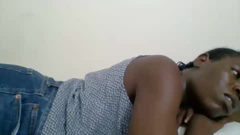 Snapshot of blacksexygal chatting on September 12, 8:11 pm SARAH online show from September 12, 8:11 pm