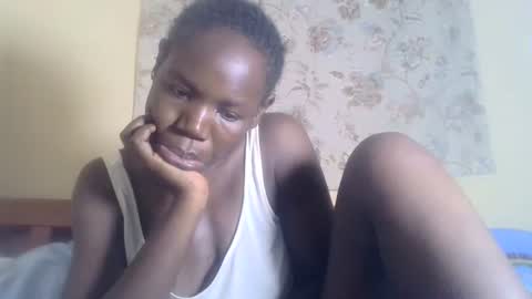 Snapshot of blacksexygal chatting on February 23, 4:02 pm SARAH online show from February 23, 4:02 pm