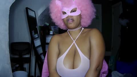 Queen Siren online show from December 15, 7:02 am