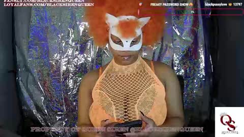 Queen Siren online show from April 16, 2:22 am