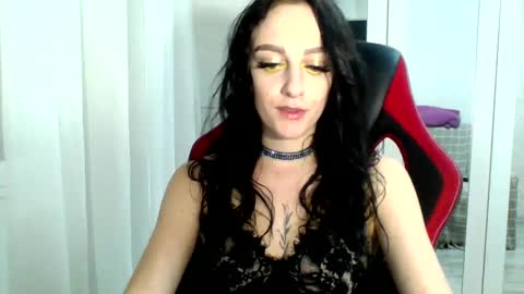 Ivy online show from March 4, 8:49 pm