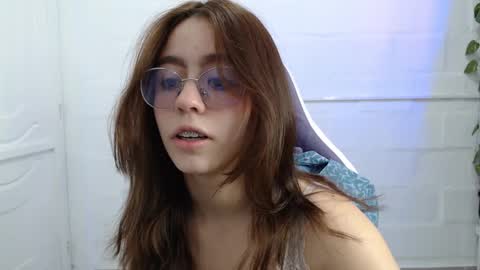 Snapshot of blairvicent chatting on September 24, 1:40 pm online show from September 24, 1:40 pm